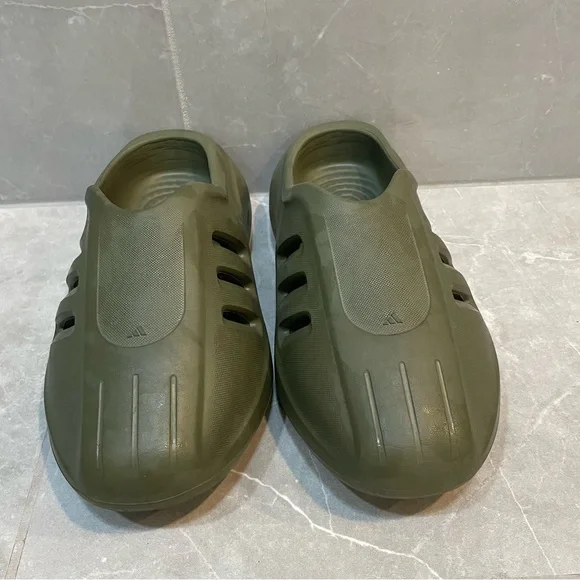 Adidas Originals adiFoam Infinity Mule in Olive Green Slip-On Sandals - Picture 1 of 7